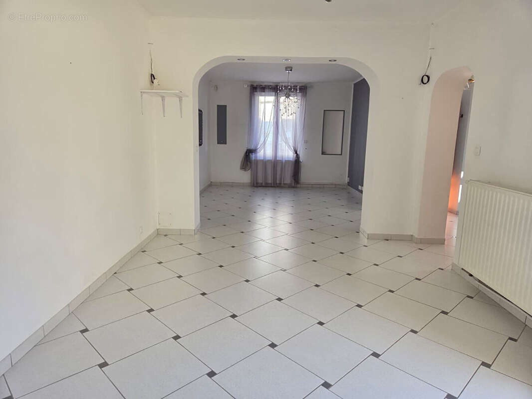 Maison à SAINT-QUENTIN