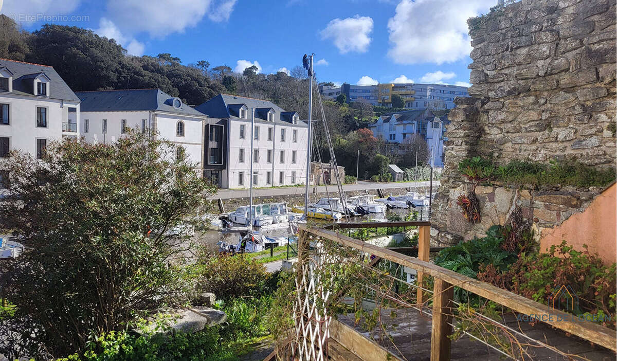 Maison ancienne à rénover au coeur du Palais, face à la mer - photo 3