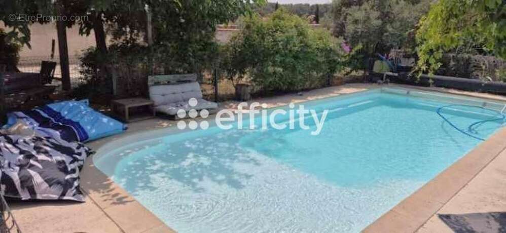 Maison 230 m² à Martigues  - photo 4