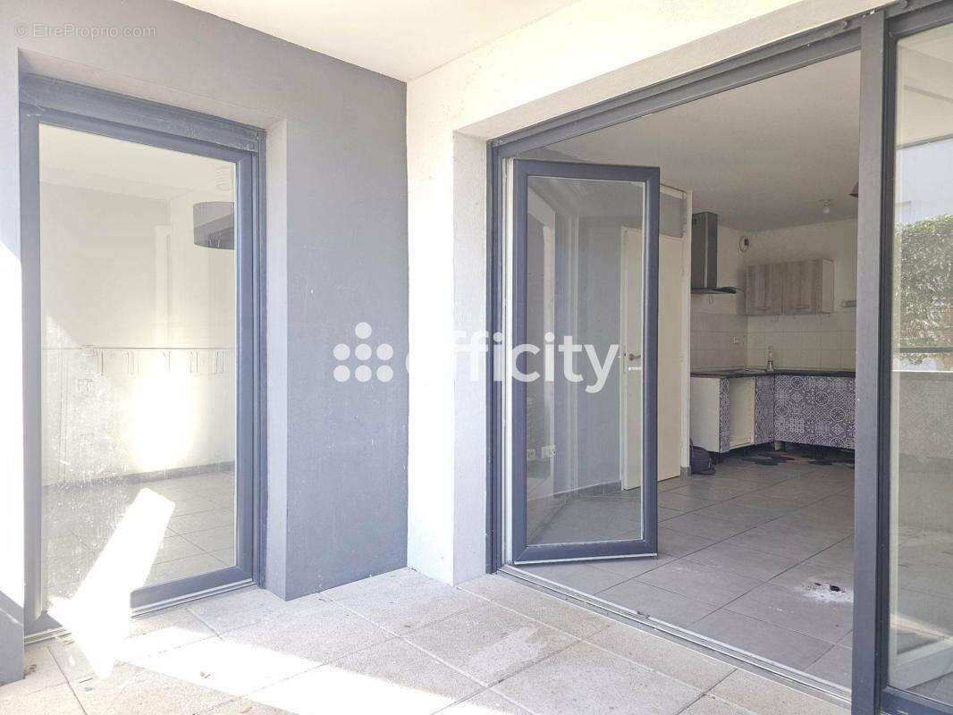 Appartement à SAINT-BRES