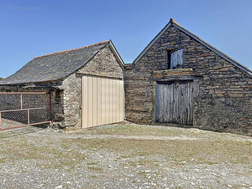 Propriété agricole avec 24 ha d'un seul tenant  Proche Réquista (Aveyron) - photo 11