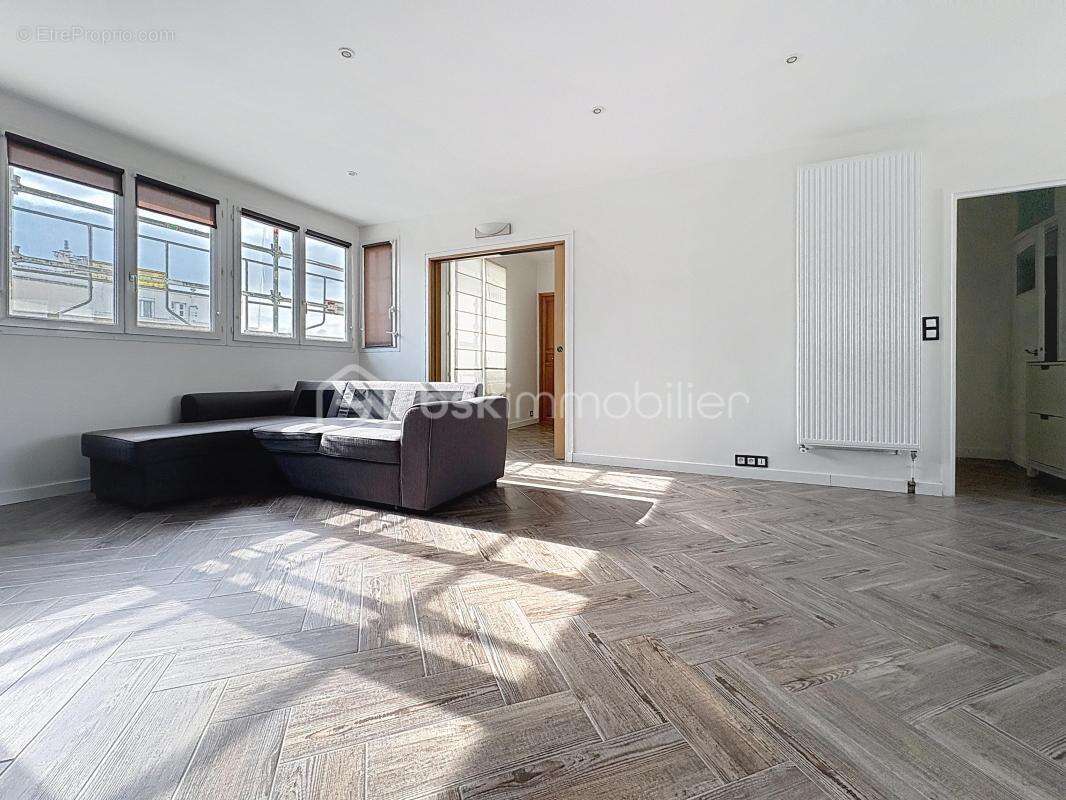 Appartement à NANTERRE