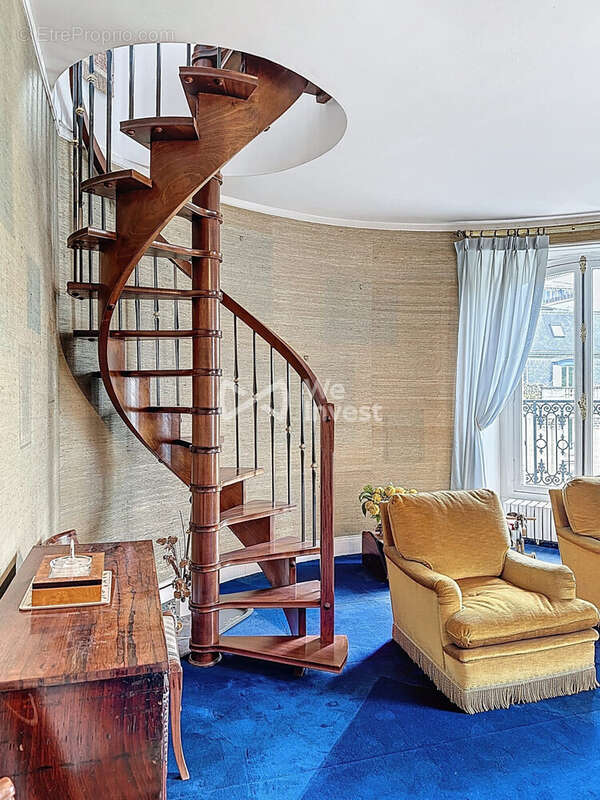 Appartement à PARIS-17E