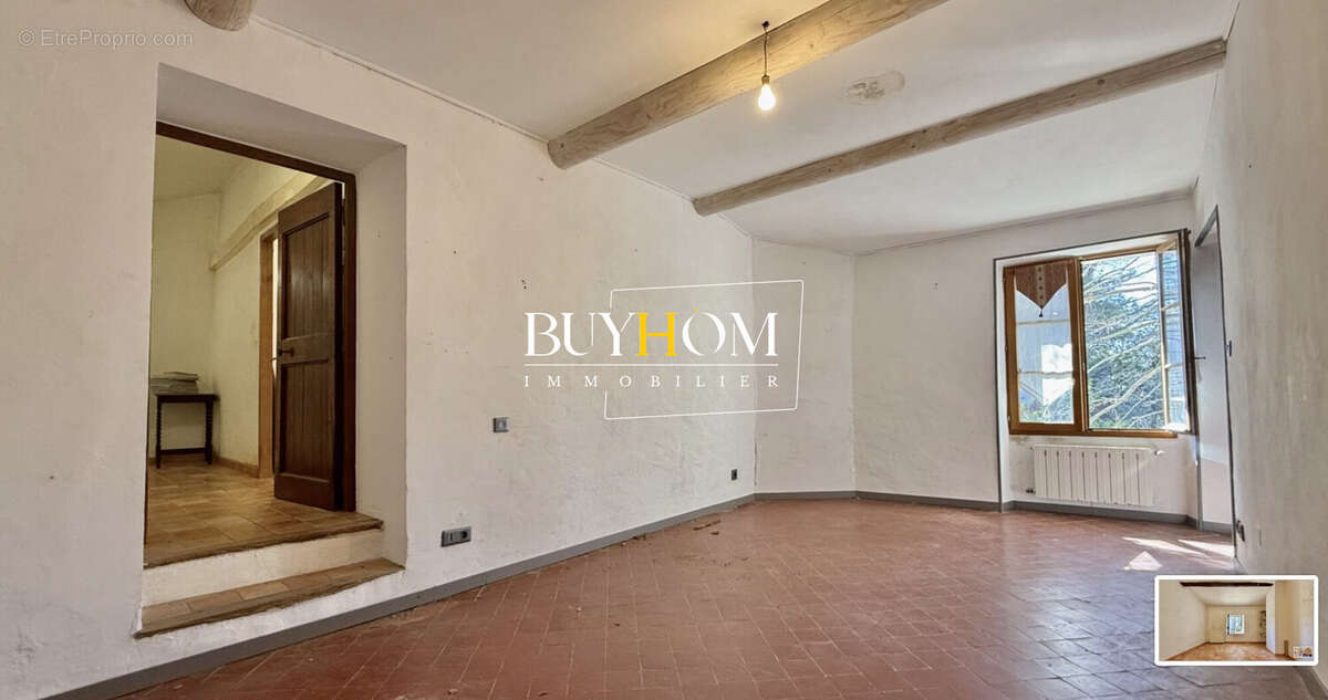 Maison à L'ISLE-SUR-LA-SORGUE