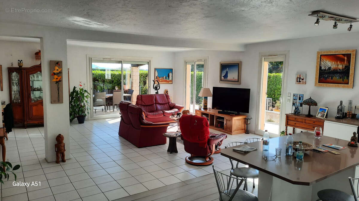 Appartement à VENCE