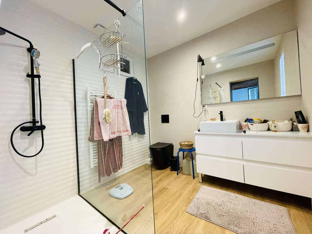 Maison à SAINTE-TERRE