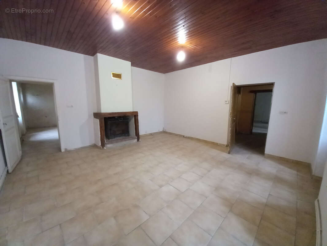 Maison à AUGNAX