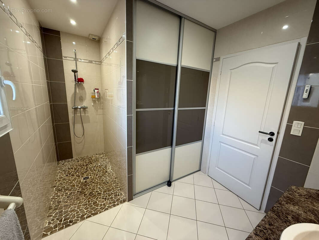 Maison à LES SORINIERES