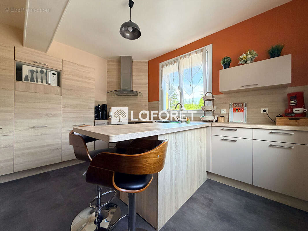 Maison de plain pied avec piscine - photo 2