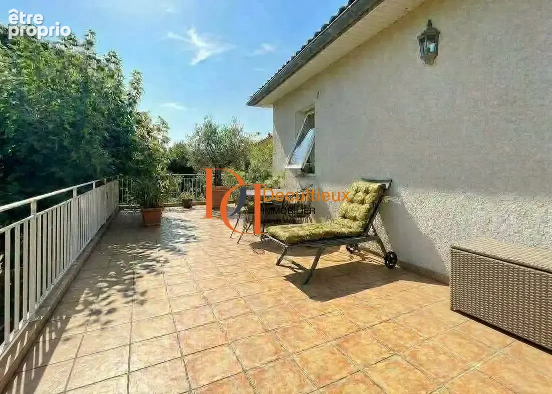 Maison 5 pièces 121 m² à vendre à Charbonnieres-Les-Bains (69260) - photo 5