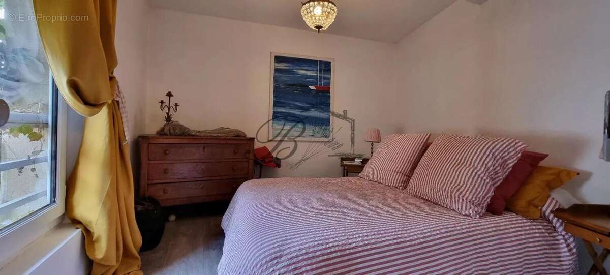 Appartement à CUCURON