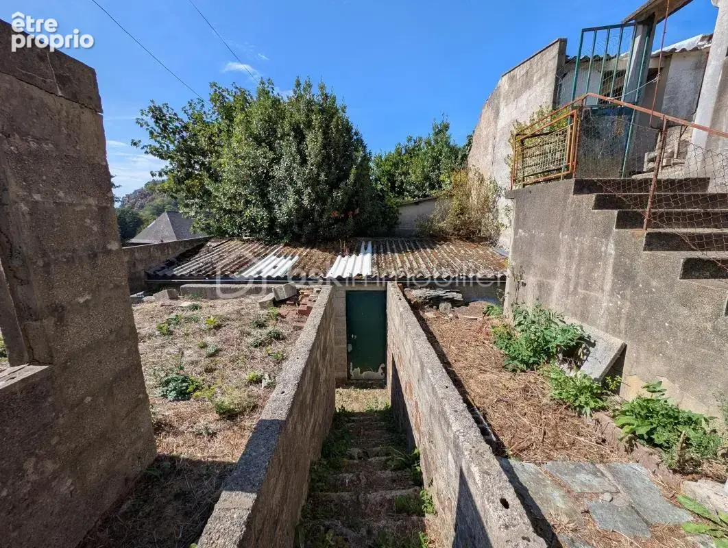 Maison atypique – jardin – garages & nombreuses dépendances - photo 24