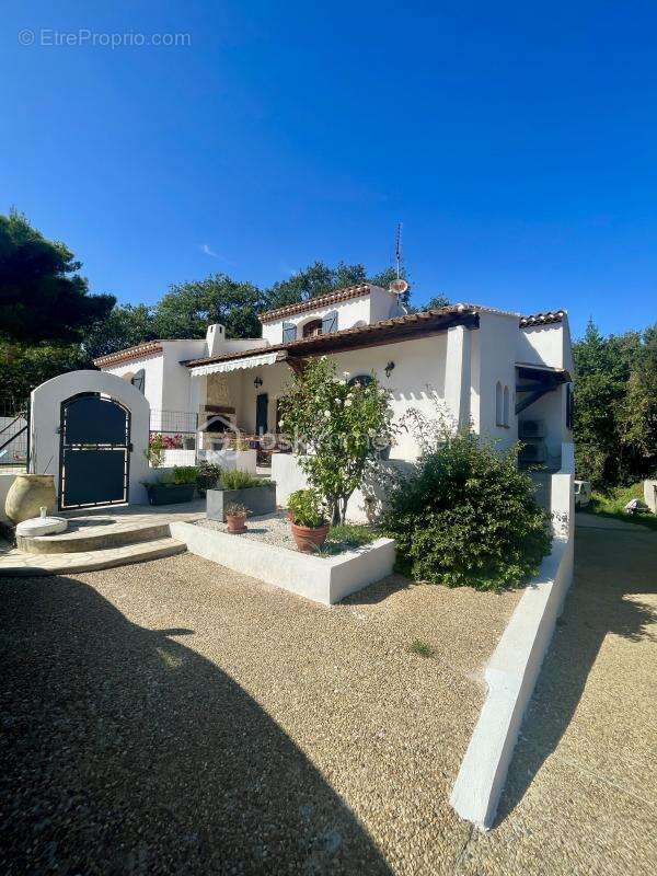 Maison à SIX-FOURS-LES-PLAGES