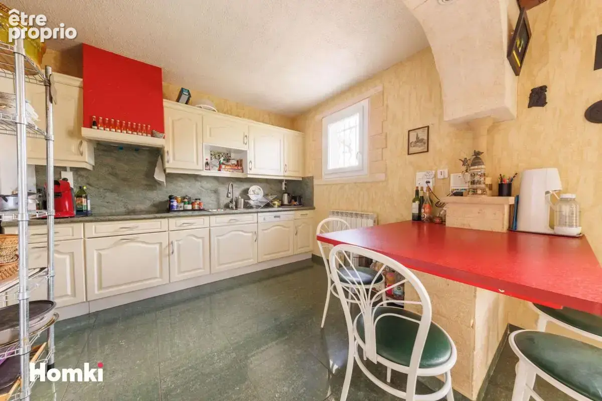 Vue imprenable, aucun vis-à-vis et plain-pied : une maison rare à Billom - photo 8