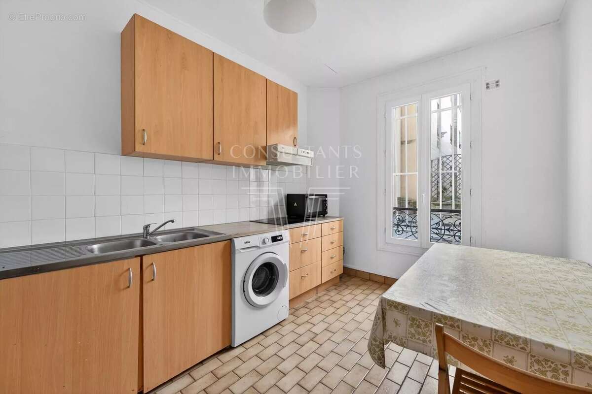 Appartement à LEVALLOIS-PERRET