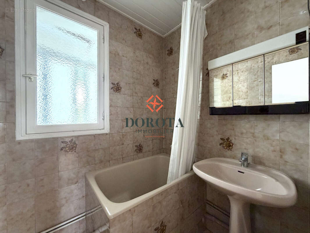Appartement à DOMENE