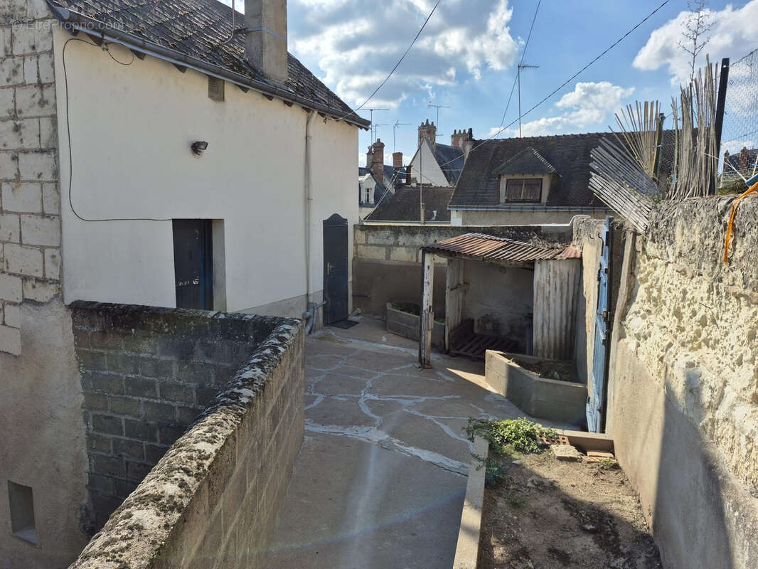 Maison à MONTRICHARD