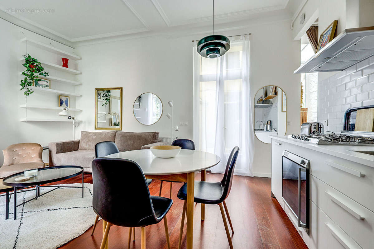 Appartement à PARIS-12E