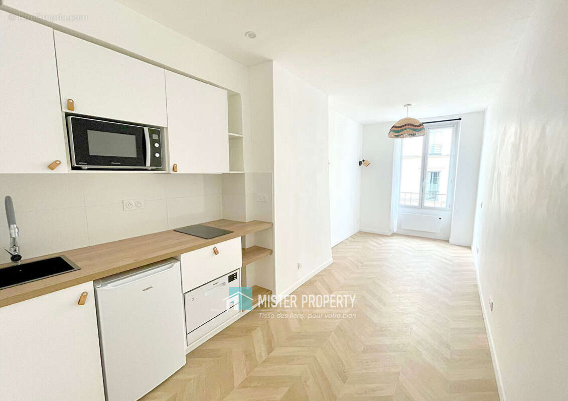 Appartement à PARIS-11E
