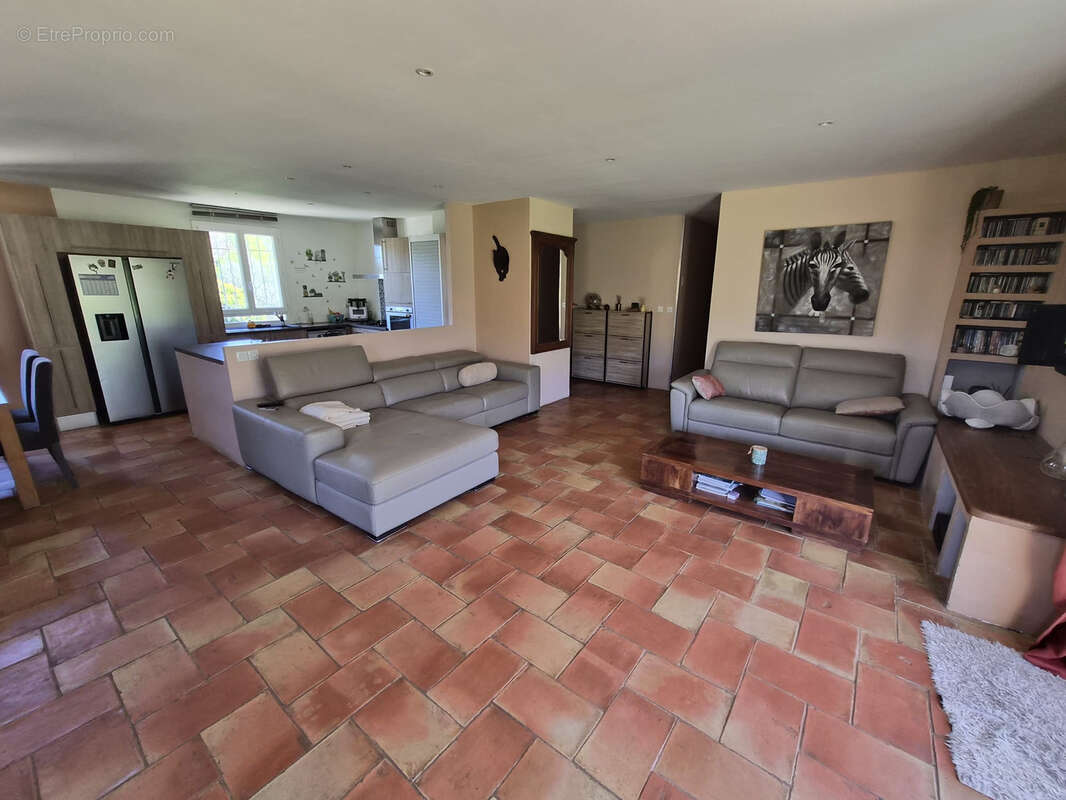 Maison à PLAN-DE-LA-TOUR