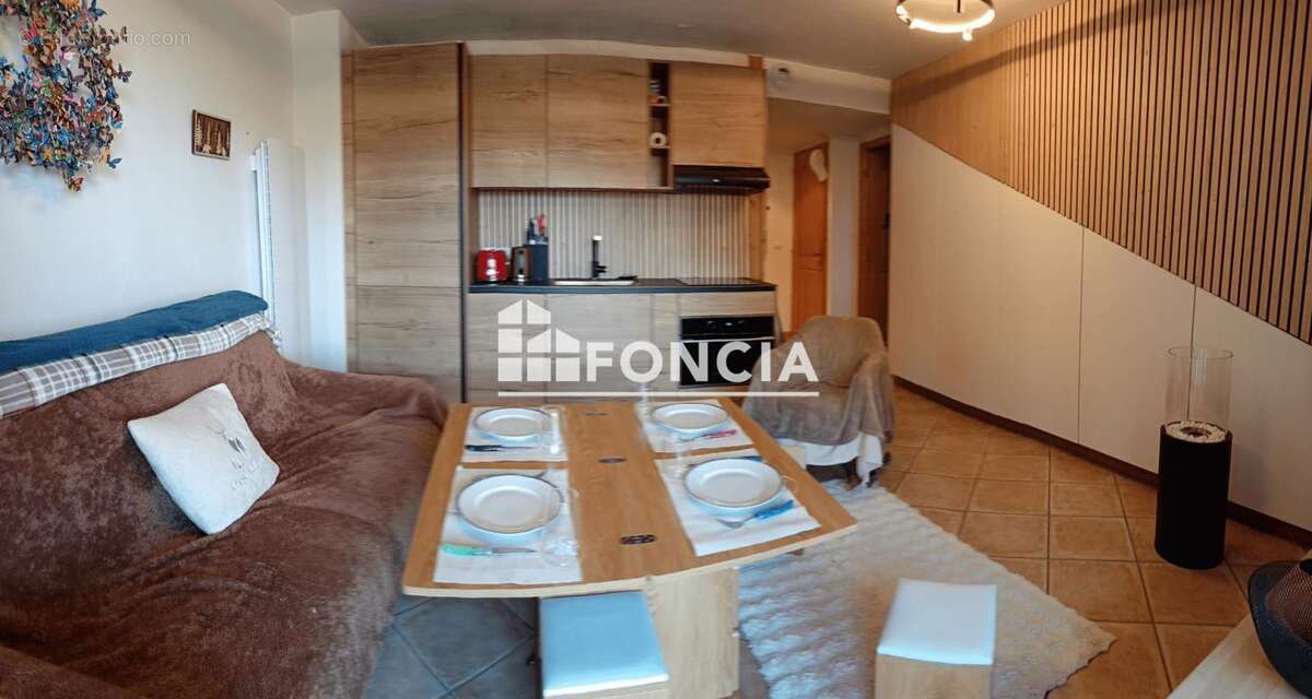 Appartement à CREST-VOLAND