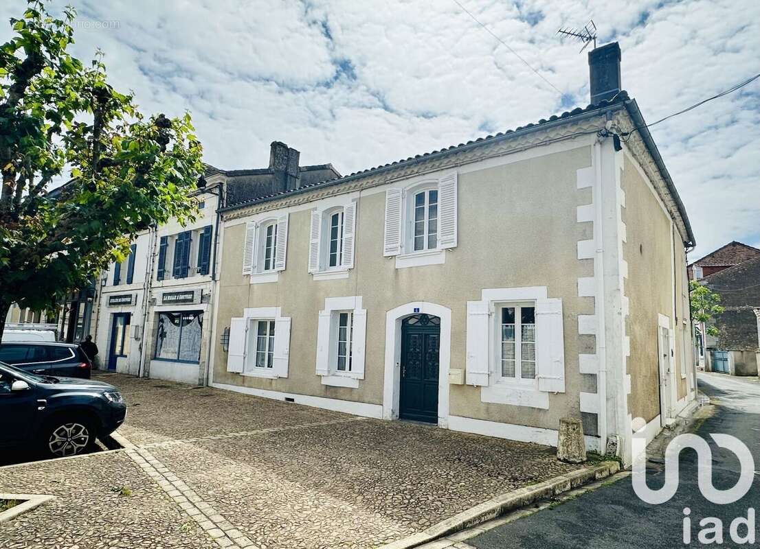 Photo 2 - Maison à NEUVIC