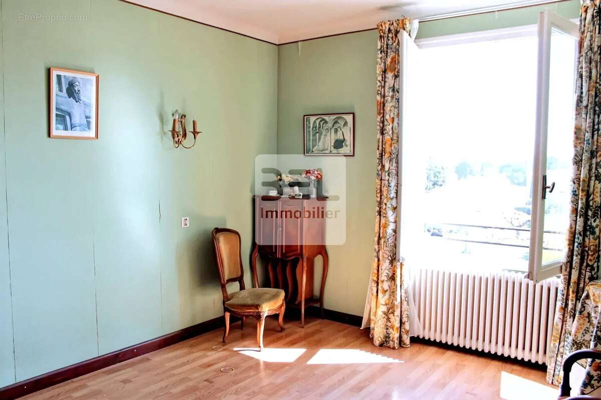 Maison à BAGNOLS-SUR-CEZE