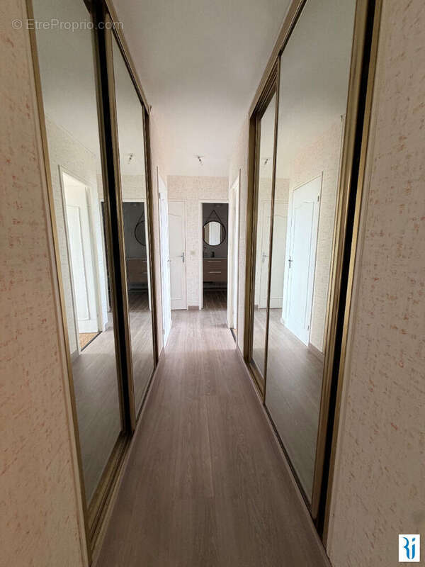 Appartement 94 m² à Canteleu  - photo 8