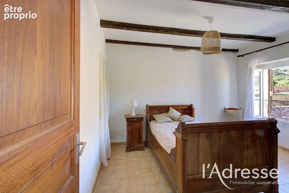 Moltifao - Maison de village de 6 pièces, avec combles , cave  et un atelier . - photo 9