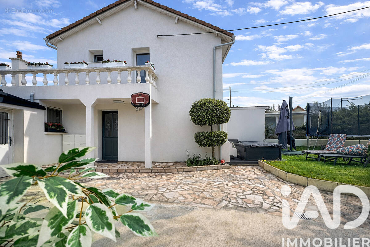 Photo 1 - Maison à PARAY-VIEILLE-POSTE