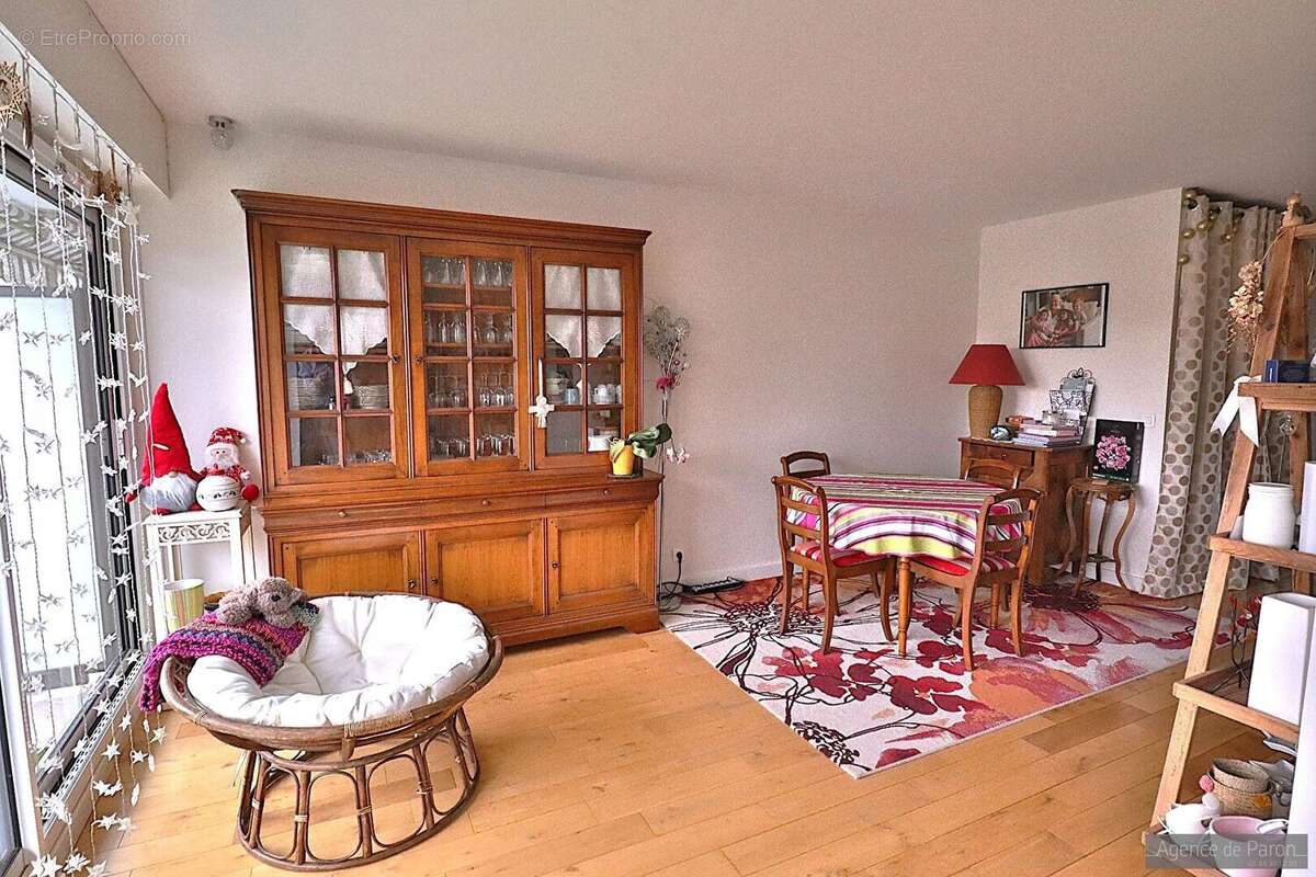 Appartement à VERRIERES-LE-BUISSON