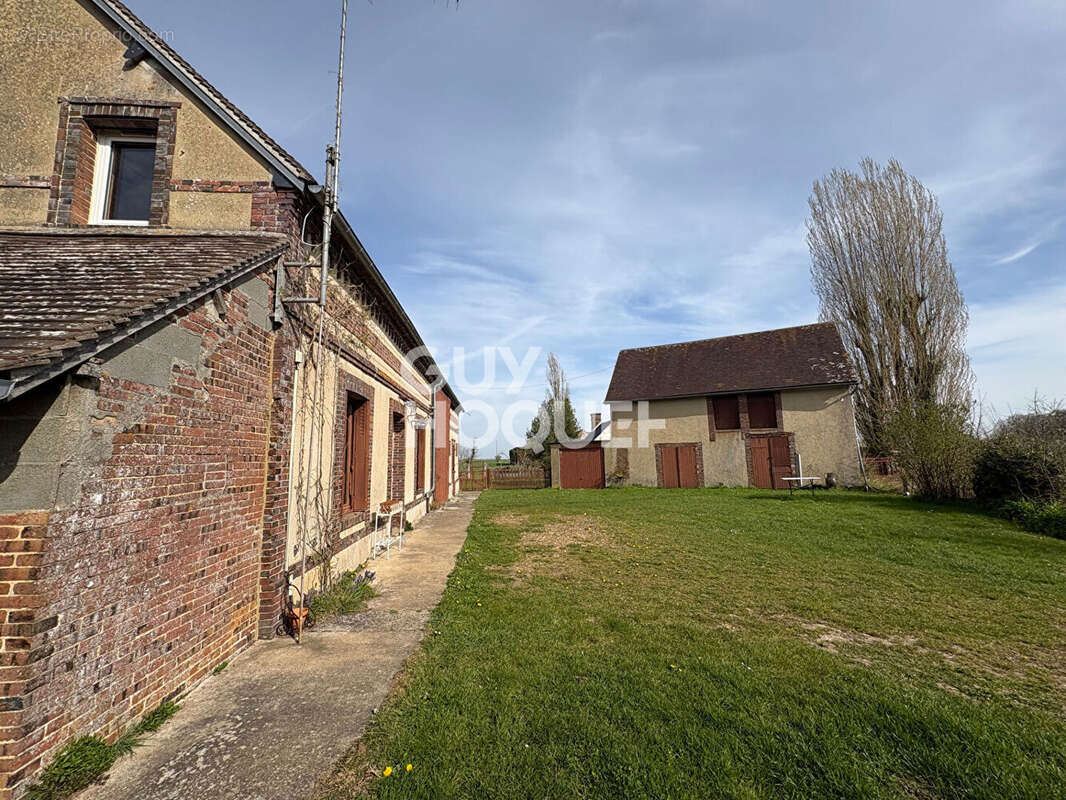 Maison à PULLAY