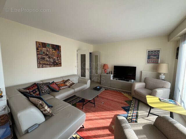Appartement 99 m² à Paris-15e  - photo 2