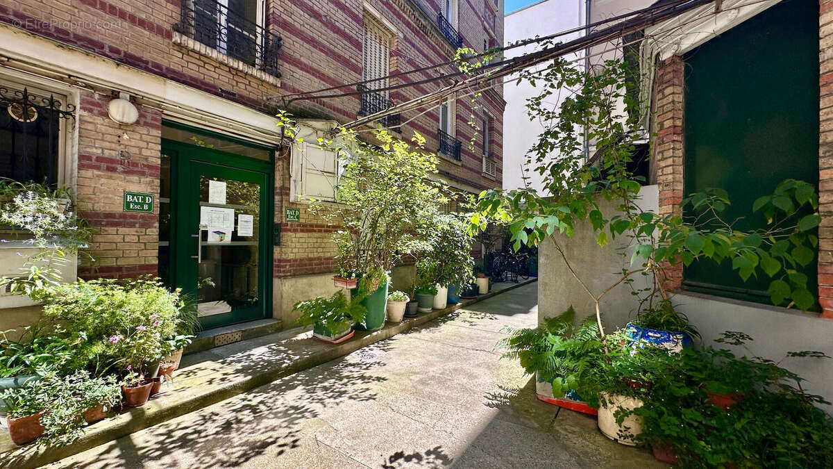 Appartement à PARIS-20E