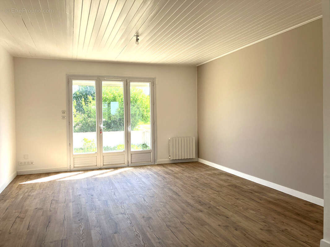 Maison à LA CHAIZE-GIRAUD