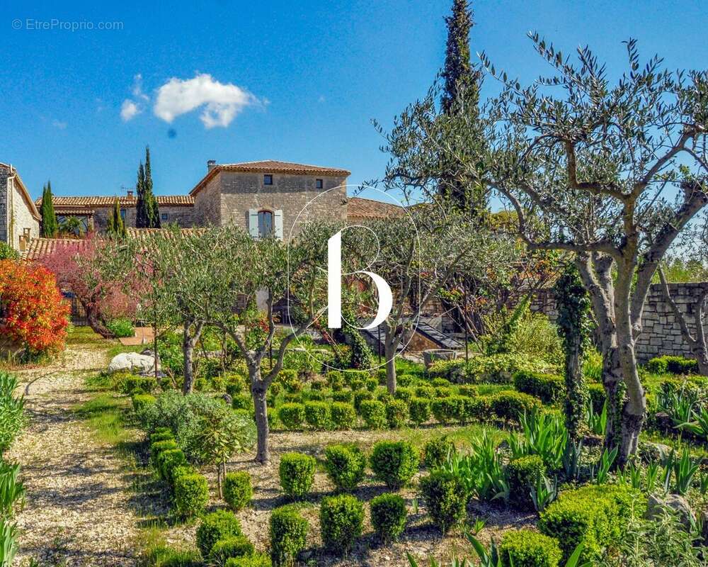 Maison à GOUDARGUES