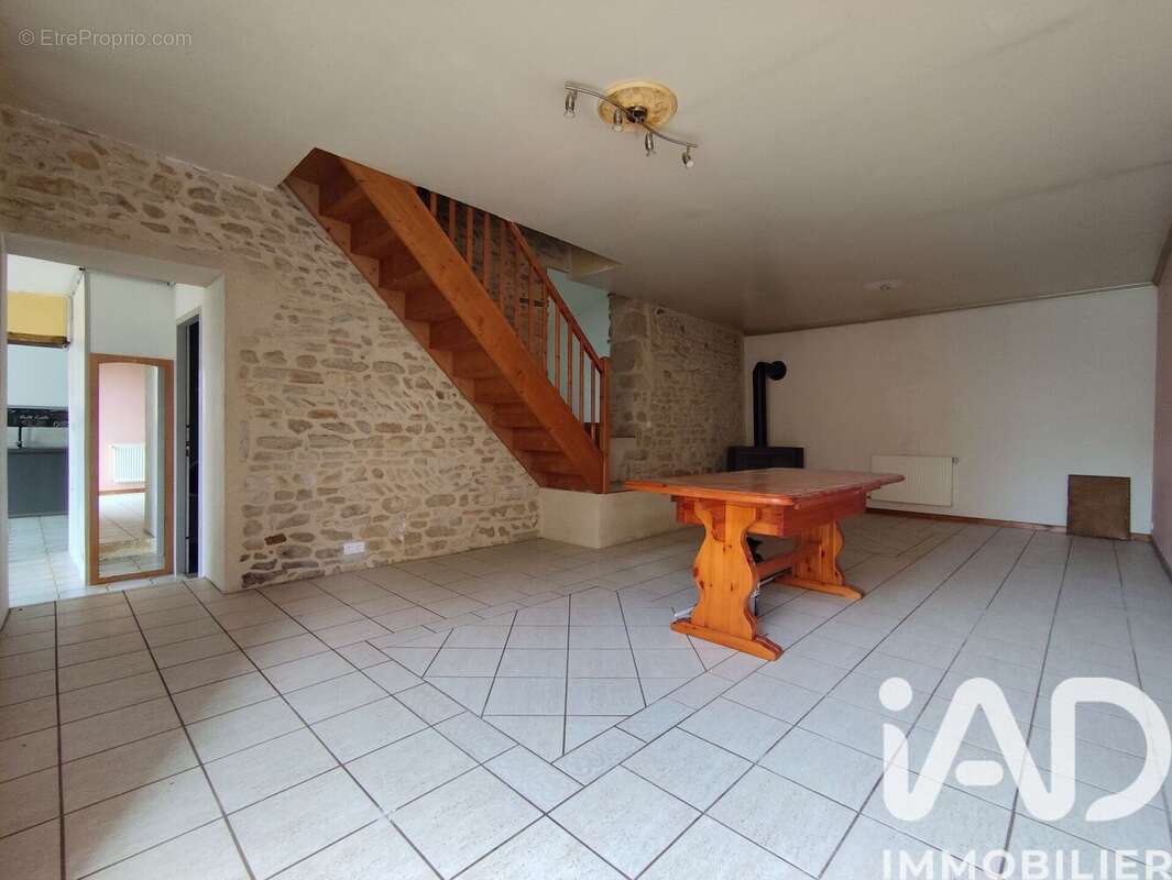 Maison 151 m² à Lamontgie  - photo 7
