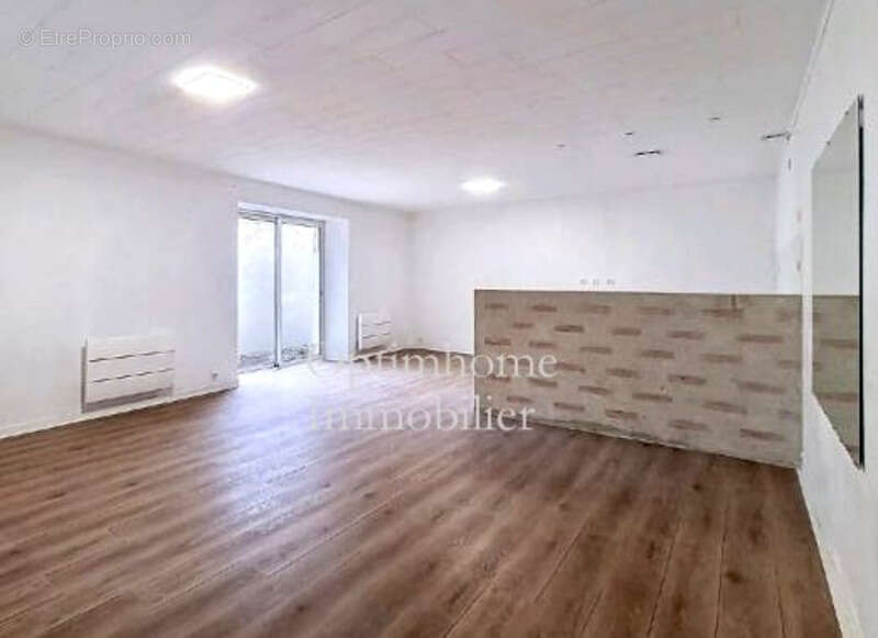 Maison à LA SAUVETAT-DE-SAVERES