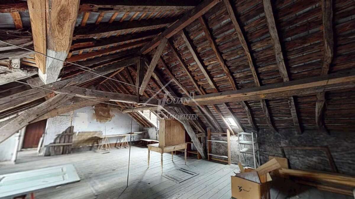 Appartement à BOURBON-L&#039;ARCHAMBAULT