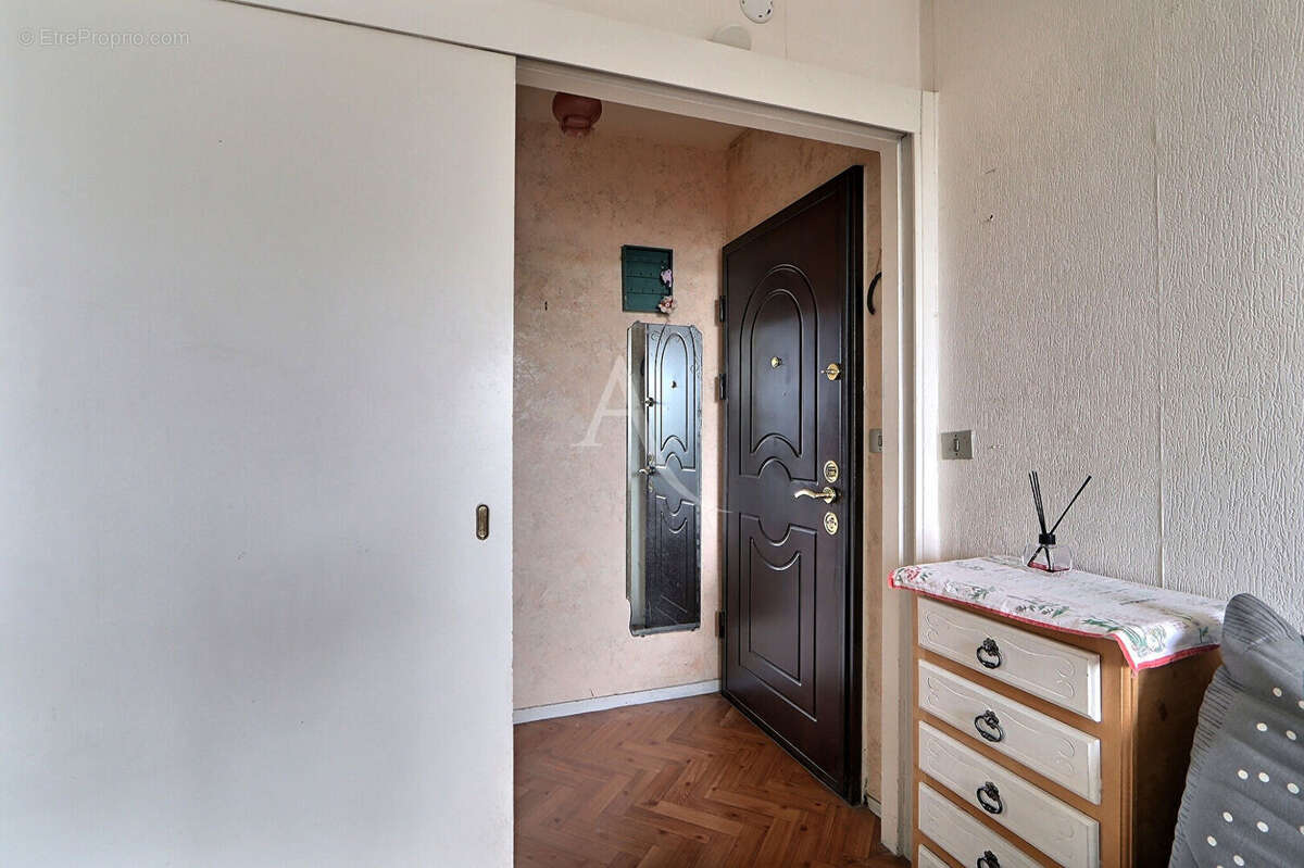 Appartement à AUBERVILLIERS