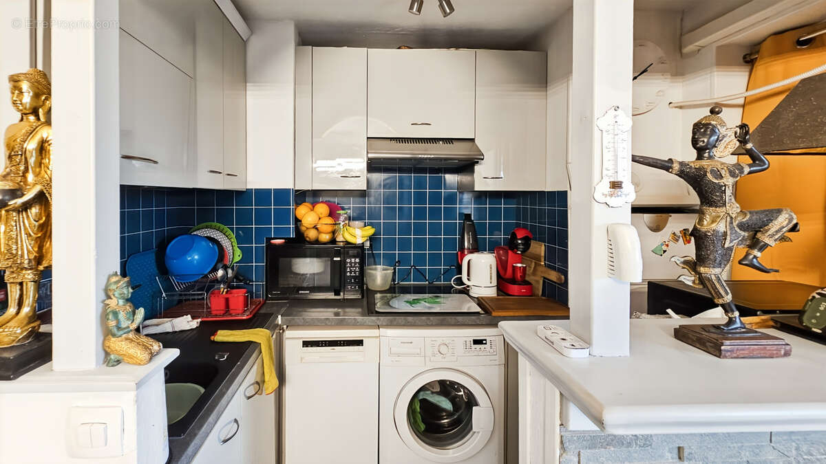 VIAGER OCCUPÉ (H.76 ans), FRÉJUS, 2 pièces + cave Bouquet 49300 € / Rente mensuelle 363 € - photo 6
