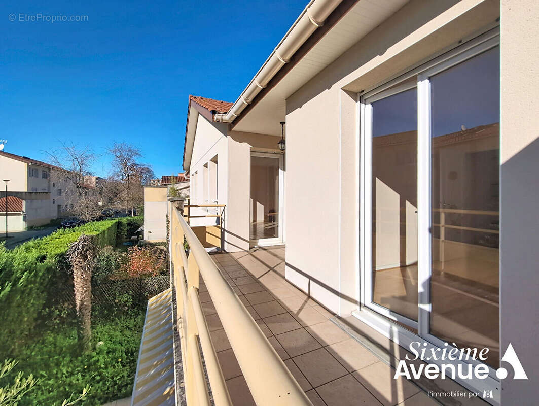 Appartement à SAINT-SYMPHORIEN-D&#039;OZON