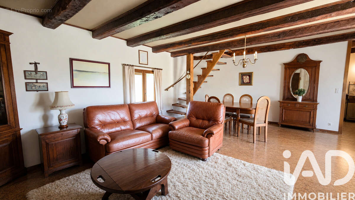 Photo 2 - Maison à SAINT-AUBIN-D'AUBIGNE