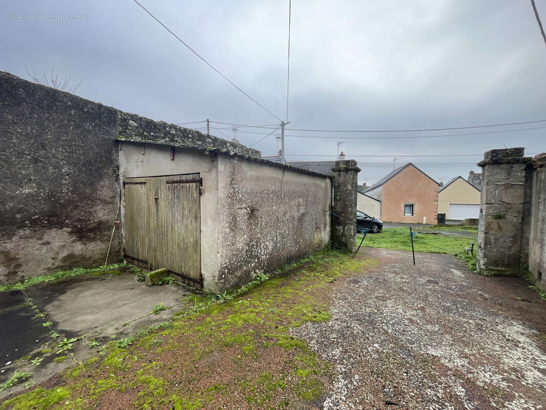 Maison à LA TURBALLE