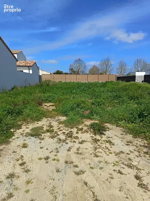 Terrain à CIRE-D'AUNIS