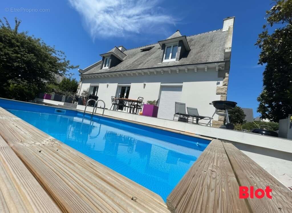 Maison 168 m² à Saint-Meloir-Des-Ondes  - photo 2