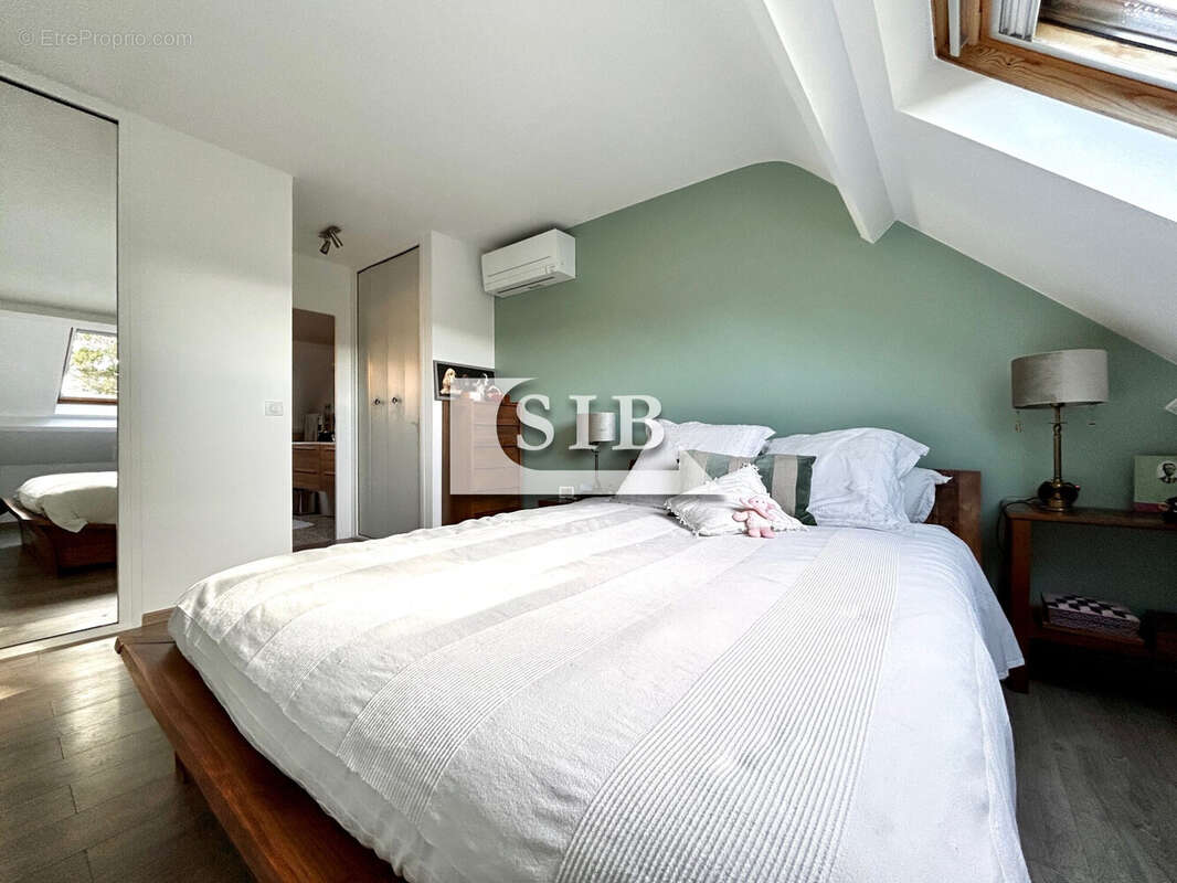 Maison à LA VILLE-DU-BOIS