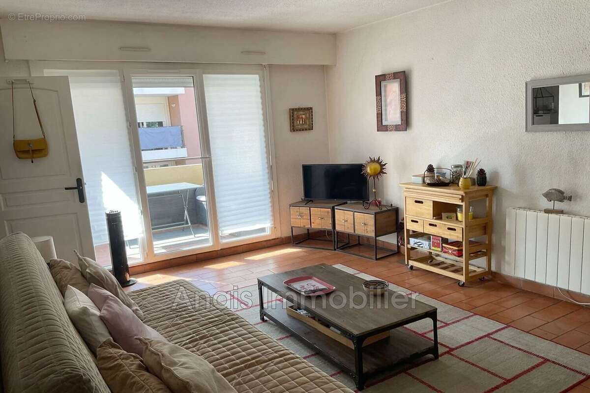 Appartement 32 m² à Cogolin  - photo 2