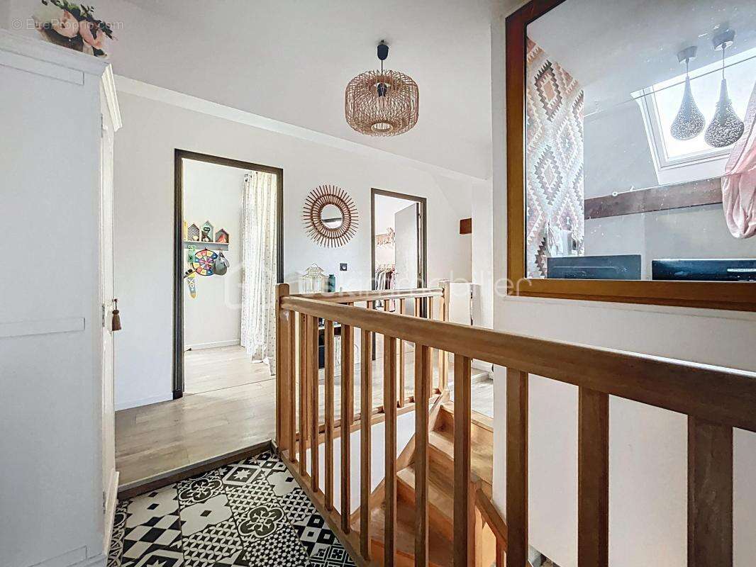 Maison à CORBEIL-ESSONNES