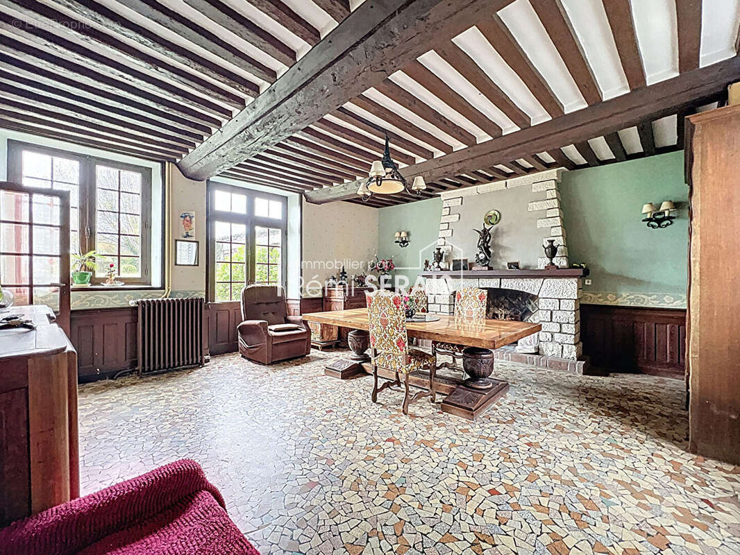 À vendre - Maison familiale à Sarceaux, aux portes d'Argentan - photo 5